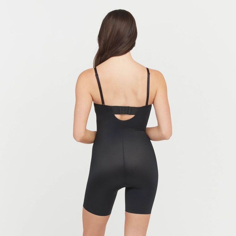 ASSETS by SPANX - Women's Flawless Finish Strapless Black - Picture 3 of 4